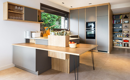 Cuisines <span class="h1-btr">Devenez un as des fourneaux avec la cuisine sur-mesure Quadro !</span>