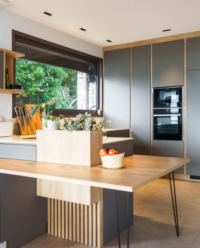 Cuisines Devenez un as des fourneaux avec la cuisine sur-mesure Quadro ! QUADRO LE MANS