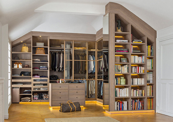 Dressing dans la chambre parentale