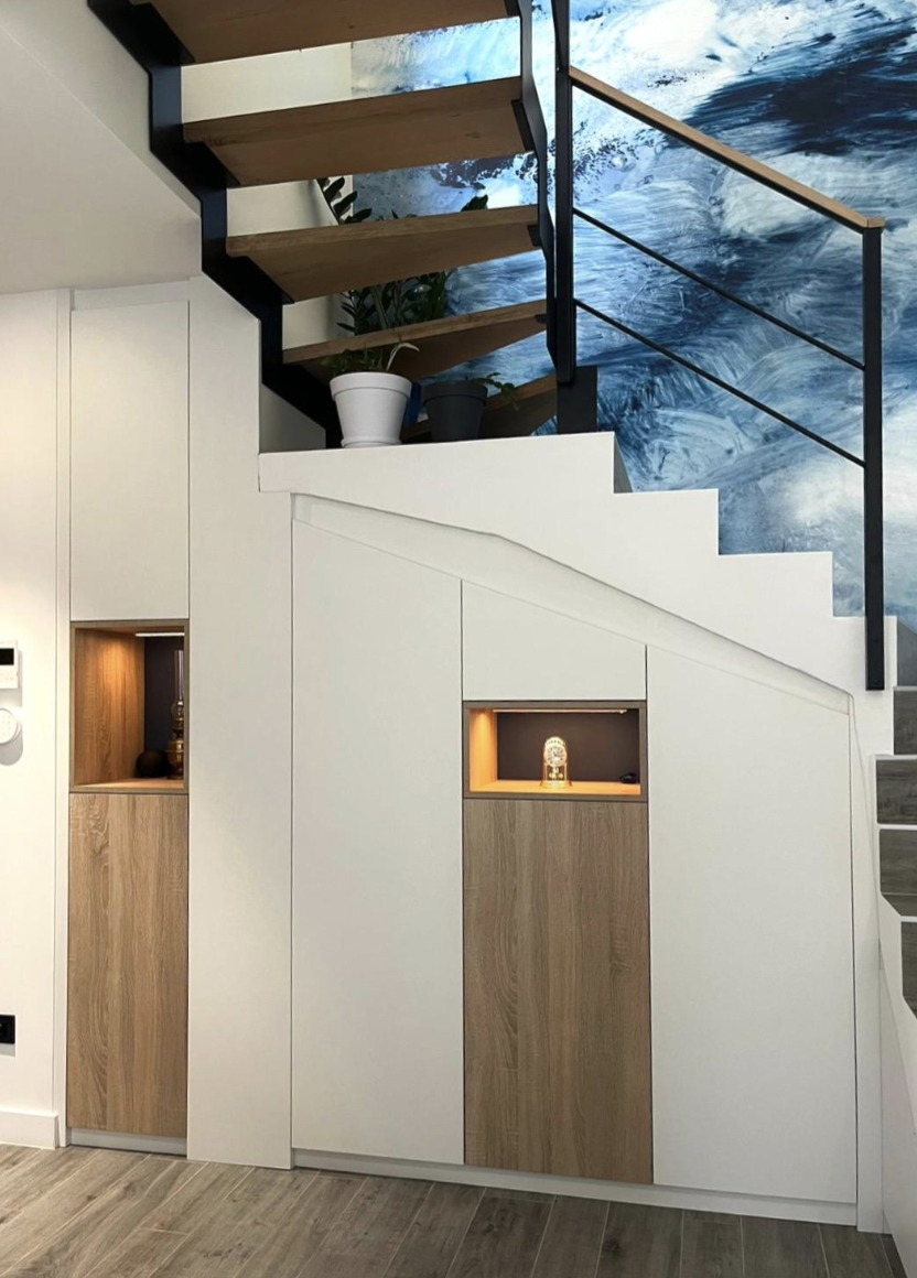 EXPLOITER PLEINEMENT UN ESPACE SOUS-ESCALIER !