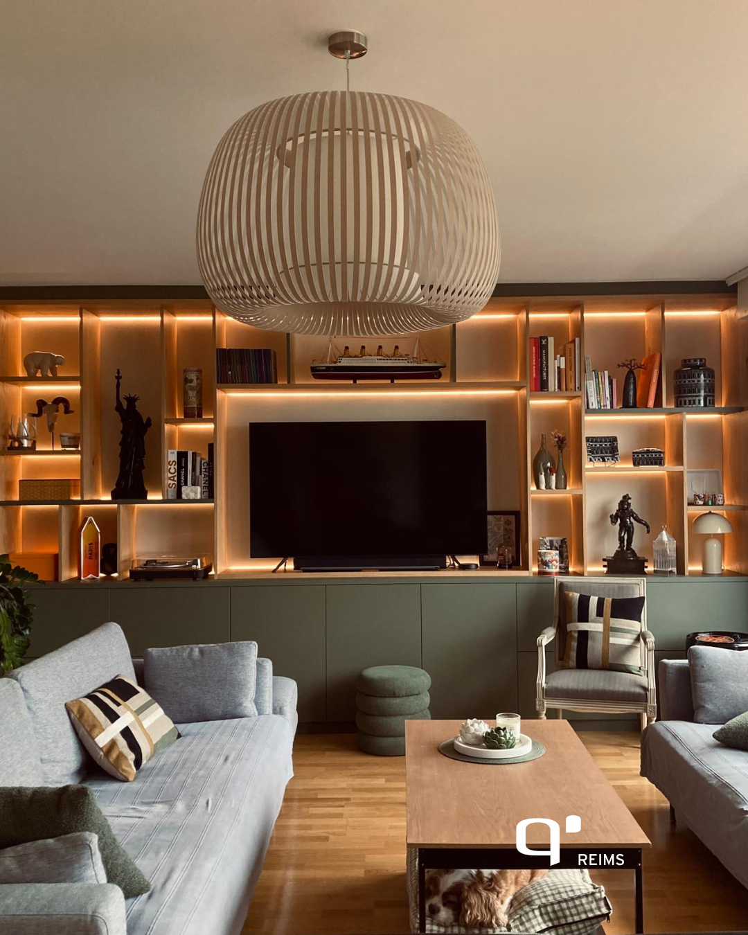 [Réalisation Quadro Reims Tinqueux] Bibliothèque sur mesure premium au cœur de Reims : un living élégant de plus de 4 mètres